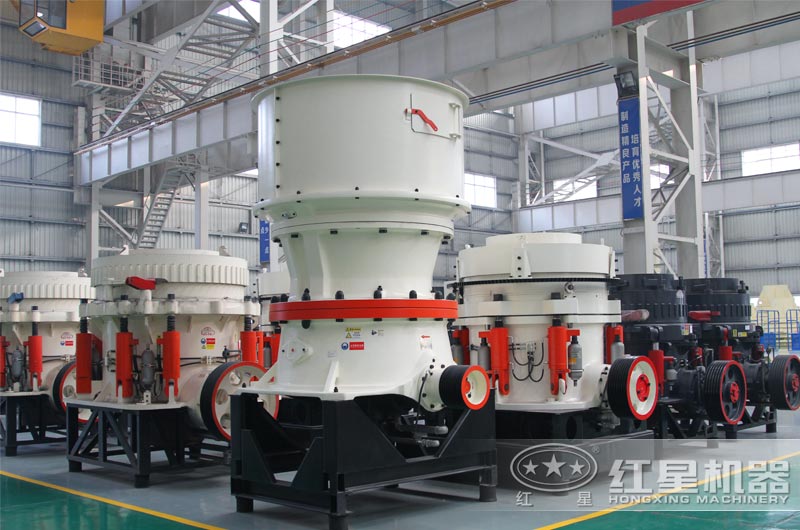 時(shí)產(chǎn)200噸破碎篩分設(shè)備有哪些？有破碎篩分設(shè)備生產(chǎn)視頻看嗎