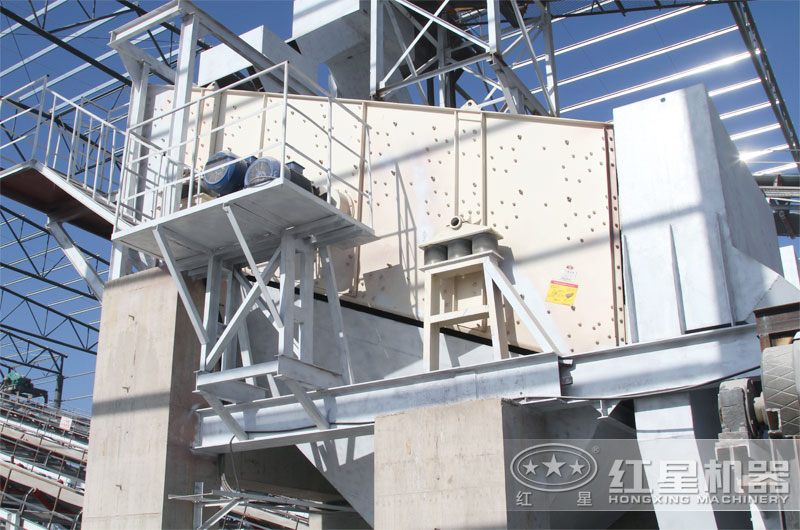 振動篩制造廠家就找河南紅星，固定式、移動式都有