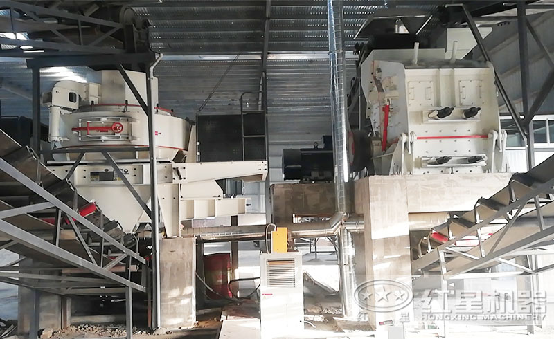 客戶來廠咨詢：想購買日產(chǎn)1000噸的制砂機，有推薦的型號嗎？