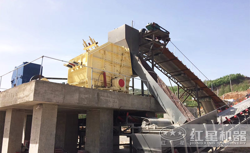 想買一臺(tái)破碎礦石的1315反擊破，多少錢？廠家給送貨嗎？