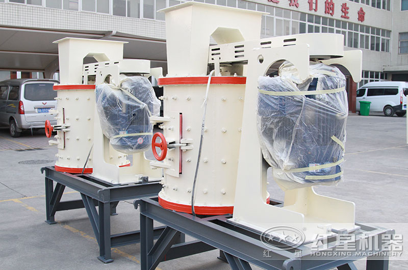 每小時(shí)10噸復(fù)合破碎機(jī)價(jià)格便宜，小型生產(chǎn)線必備